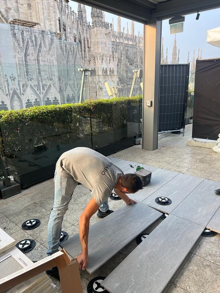 The restoration of the Rinascente terrace in Piazza Duomo in Milan