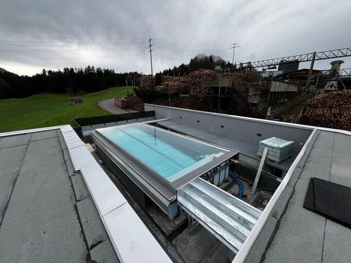 Die Stelzlager Pedestal Prime® bilden die Basis einer wunderschönen Dachterrasse in der Schweiz